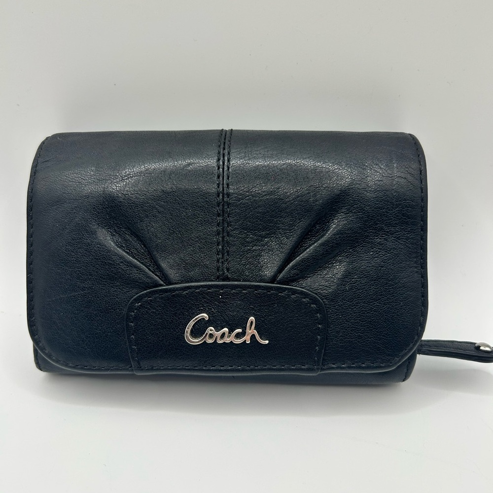 Vintage Coach Black Genuine Leather Snap Credit Card Bifold Women’s Wallet